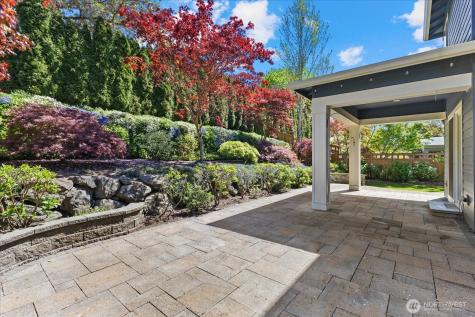 15112 101st Avenue NE Bothell WA 98011