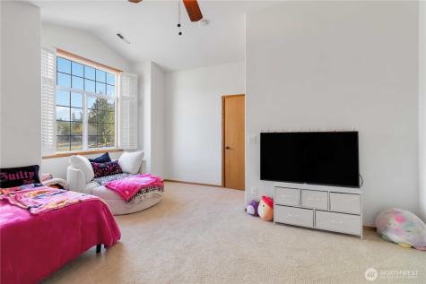 1512 Tara Street Kelso WA 98626