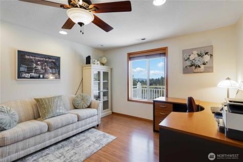 1512 Tara Street Kelso WA 98626