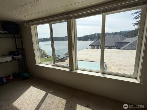 1259 Northlake Way NW Bremerton WA 98312