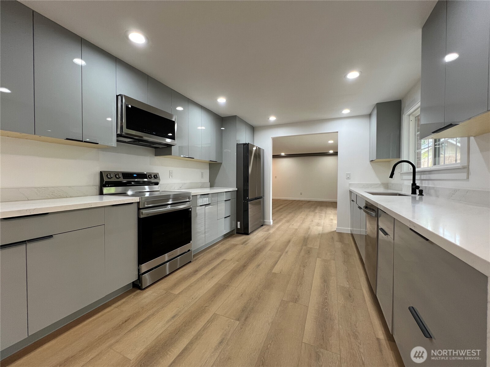 6716 Mount Tacoma Drive SW Lakewood WA 98499
