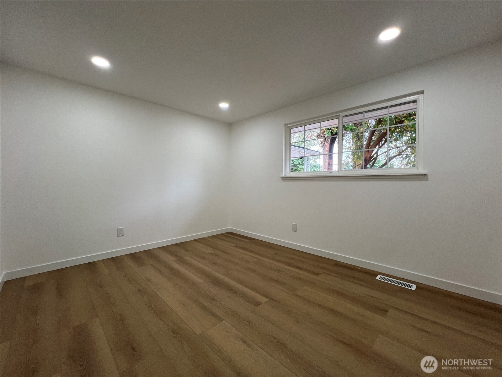 6716 Mount Tacoma Drive SW Lakewood WA 98499