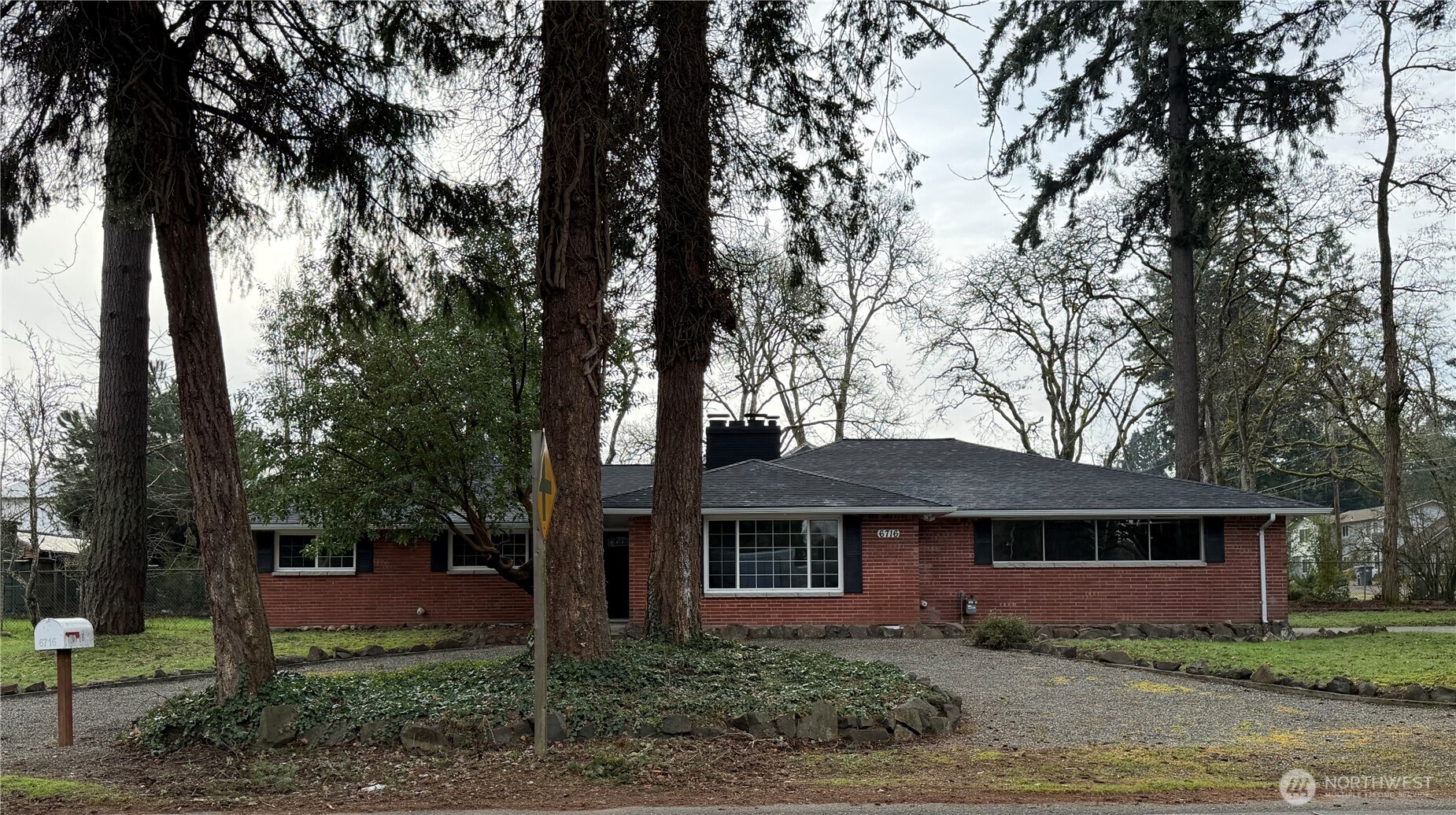 6716 Mount Tacoma Drive SW Lakewood WA 98499