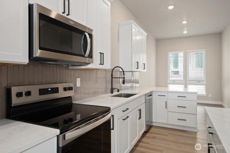 6613 S 128th Street Seattle WA 98178