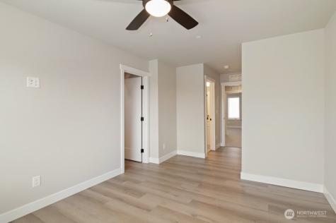 6613 S 128th Street Seattle WA 98178