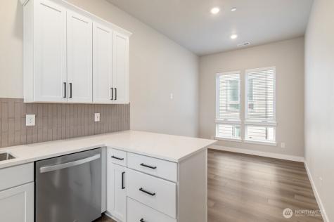6613 S 128th Street Seattle WA 98178
