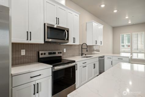 6613 S 128th Street Seattle WA 98178