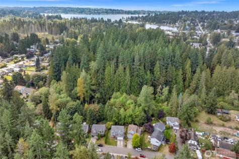 1806 131st Drive NE Lake Stevens WA 98258