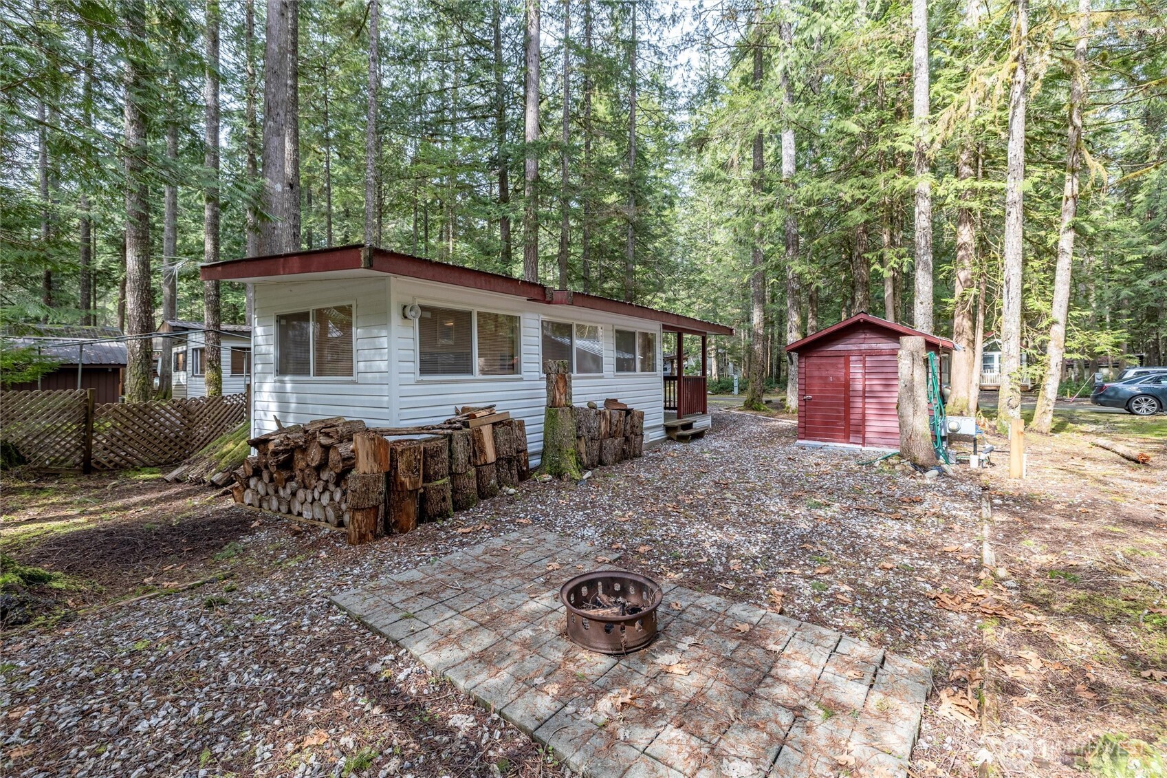 98 Sunset Circle Deming WA 98244