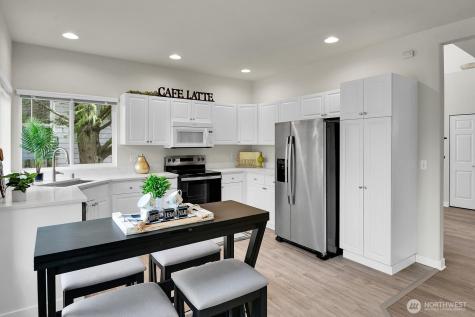 25052 SE 43rd Way Sammamish WA 98029