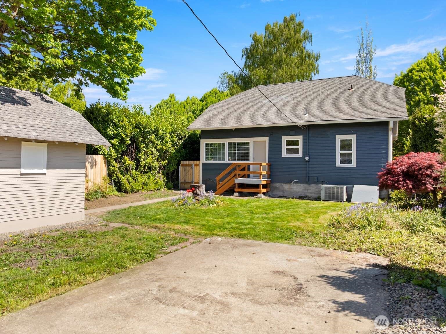 471 16th Avenue Longview WA 98632