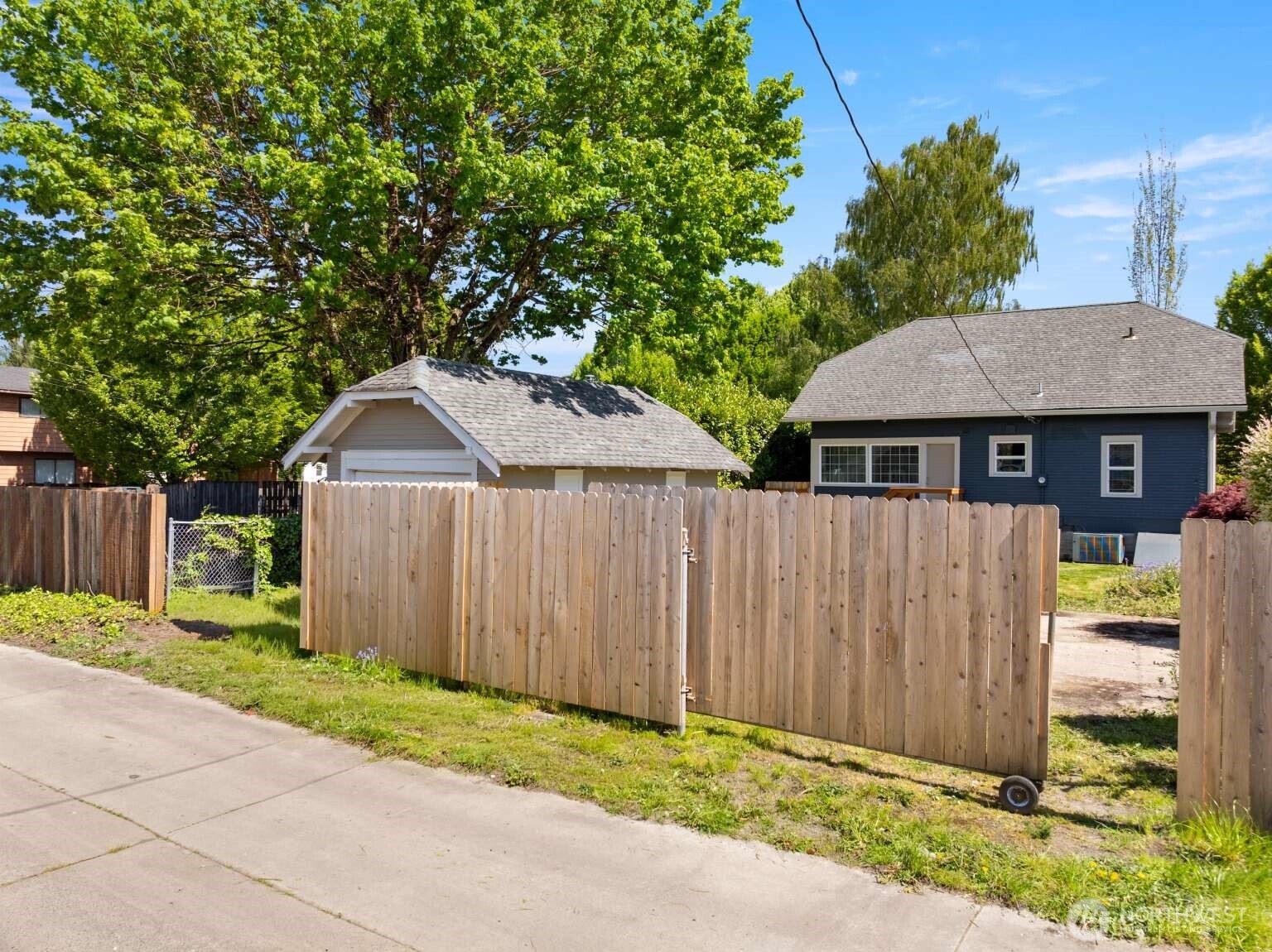 471 16th Avenue Longview WA 98632