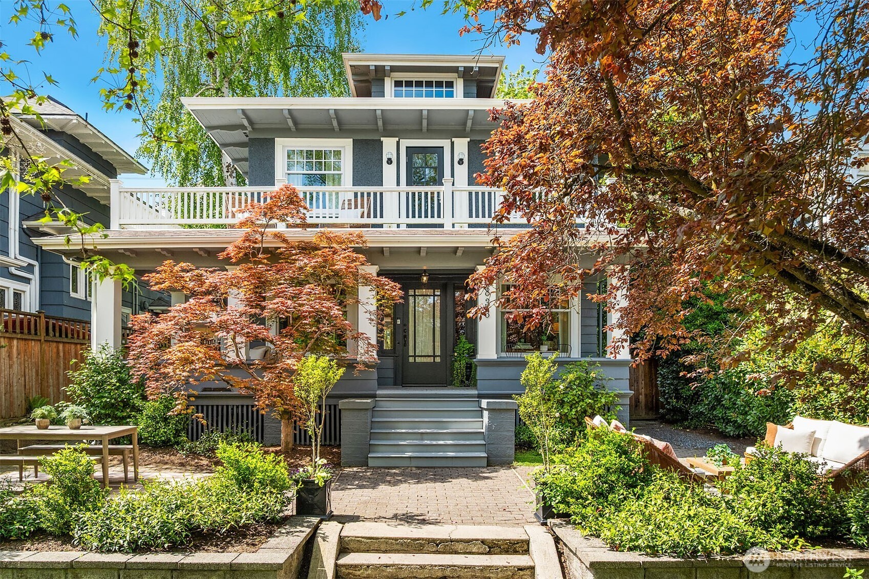 2833 10th Avenue E Seattle WA 98102