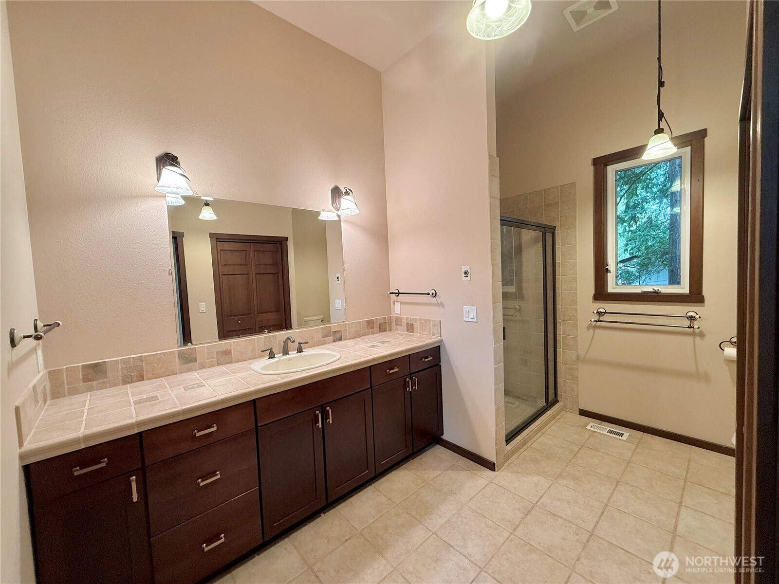 6132 NE Carlin Court Kingston WA 98346