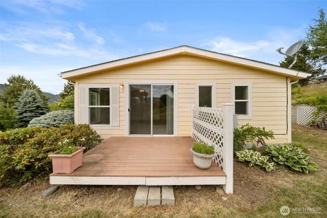 756 Totem Pole Road Manson WA 98831