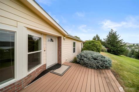 756 Totem Pole Road Manson WA 98831