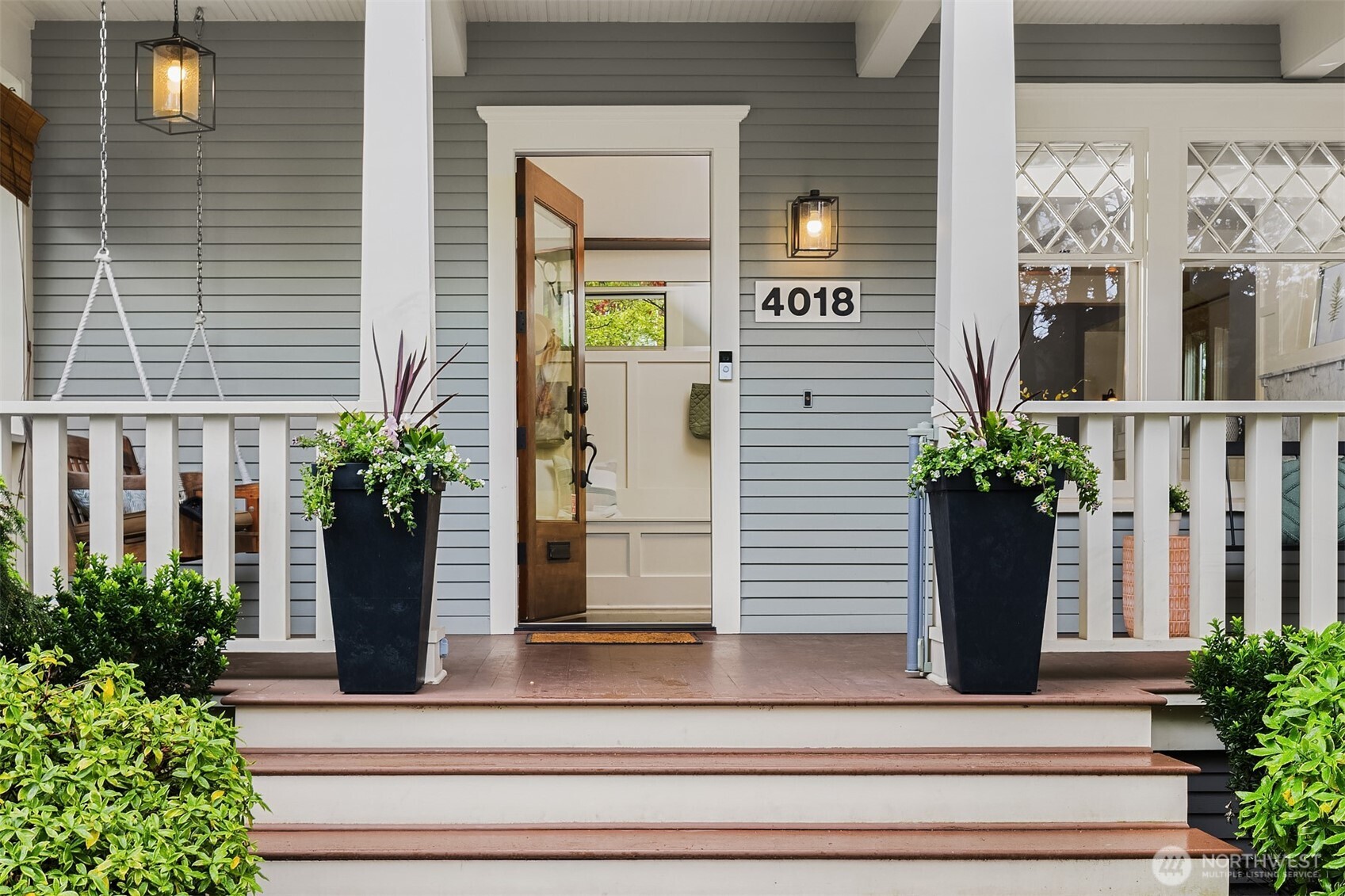 4018 2nd Avenue NE Seattle WA 98105