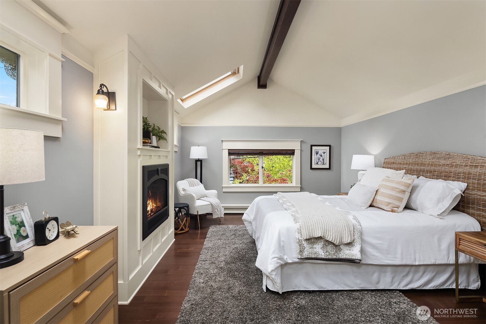 4018 2nd Avenue NE Seattle WA 98105
