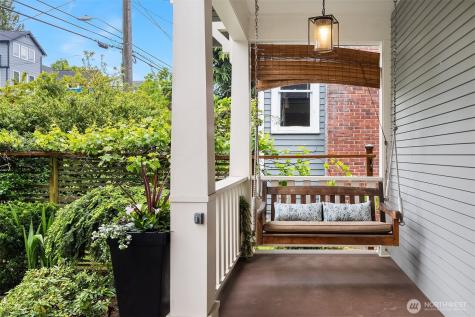 4018 2nd Avenue NE Seattle WA 98105