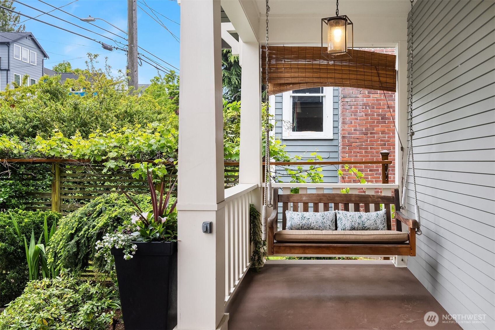 4018 2nd Avenue NE Seattle WA 98105