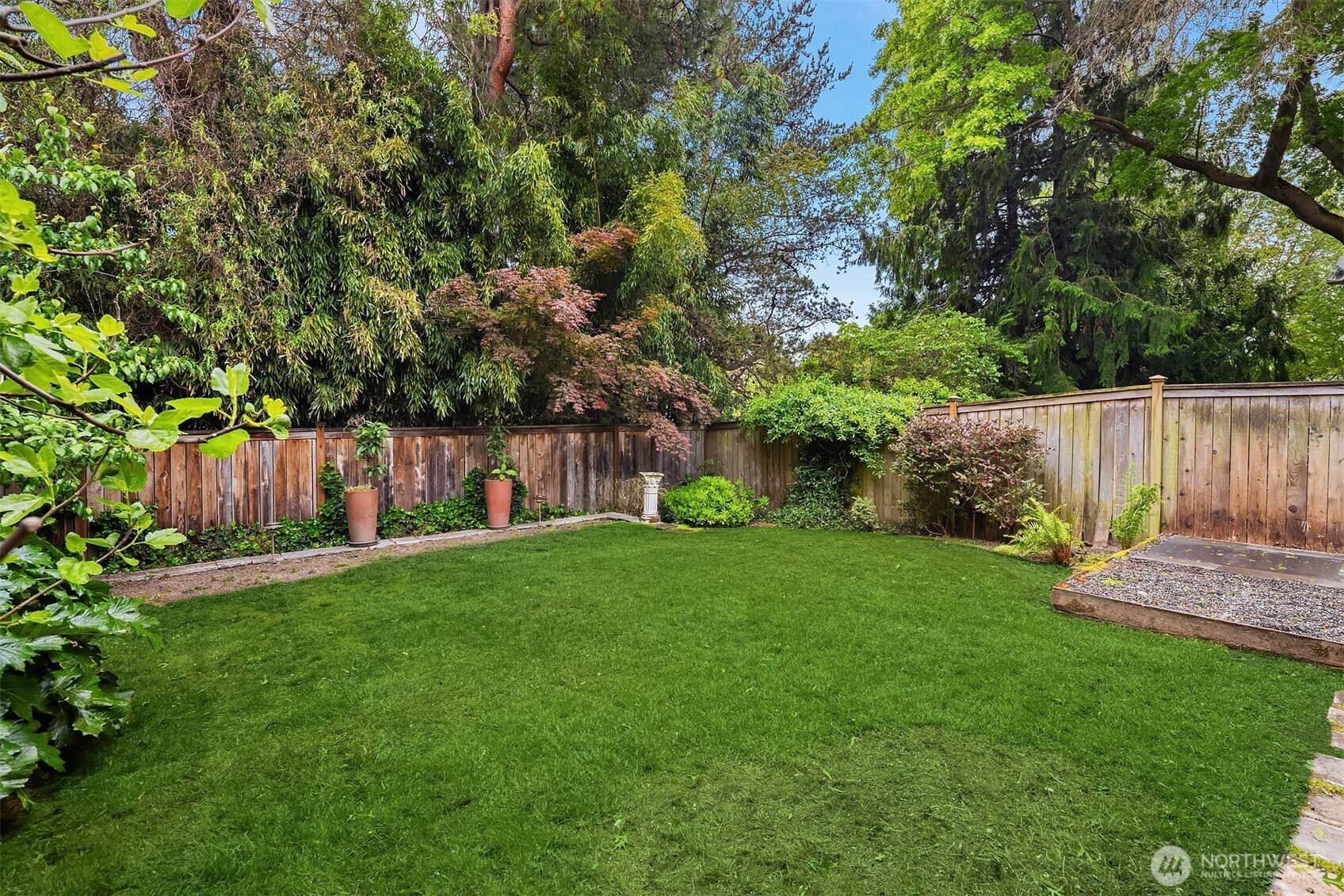 4018 2nd Avenue NE Seattle WA 98105