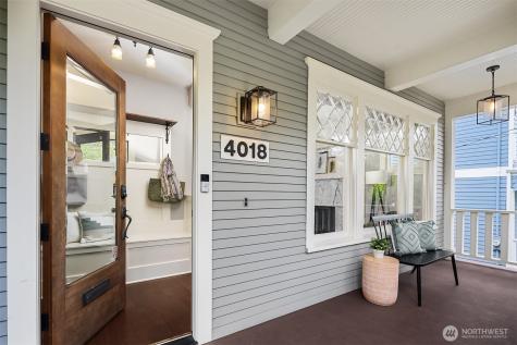 4018 2nd Avenue NE Seattle WA 98105