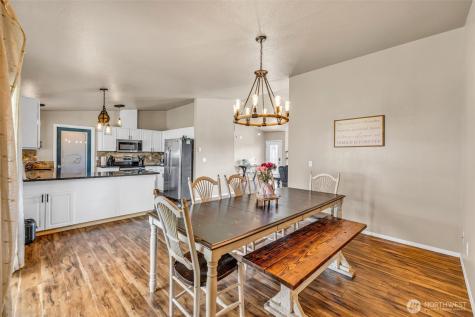 10313 School Land Road SW Rochester WA 98579