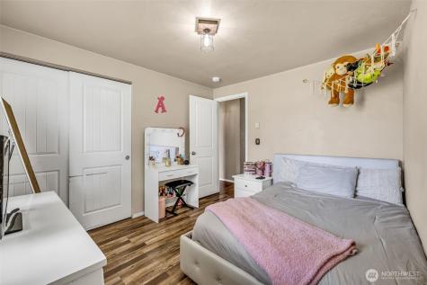10313 School Land Road SW Rochester WA 98579