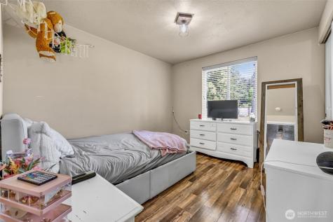 10313 School Land Road SW Rochester WA 98579