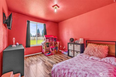 10313 School Land Road SW Rochester WA 98579