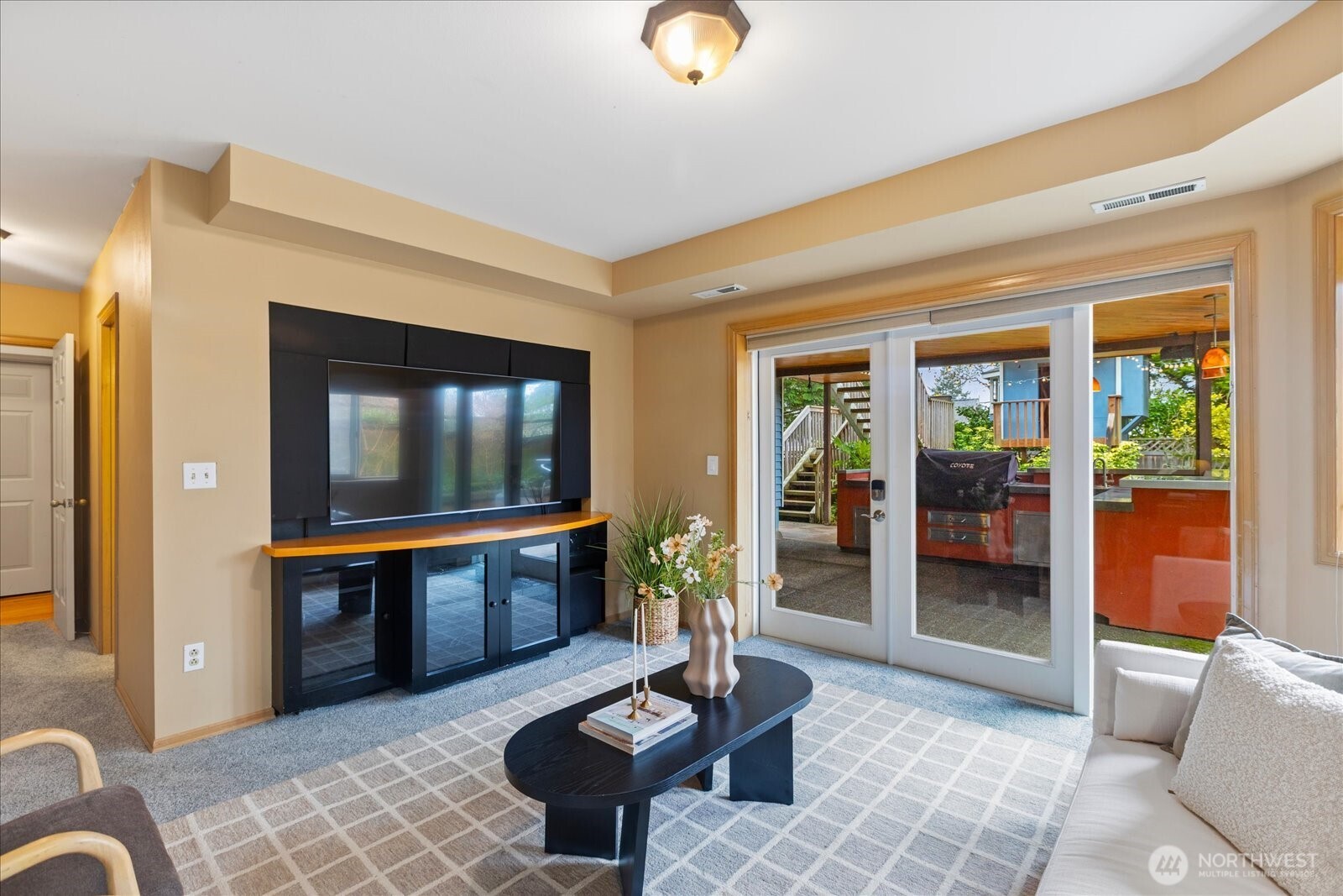 19055 21st Avenue NW Shoreline WA 98177