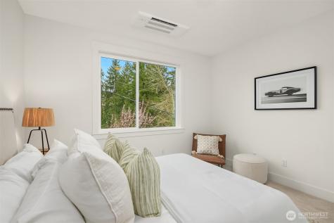 404 Edmonds Ave NE Renton WA 98056