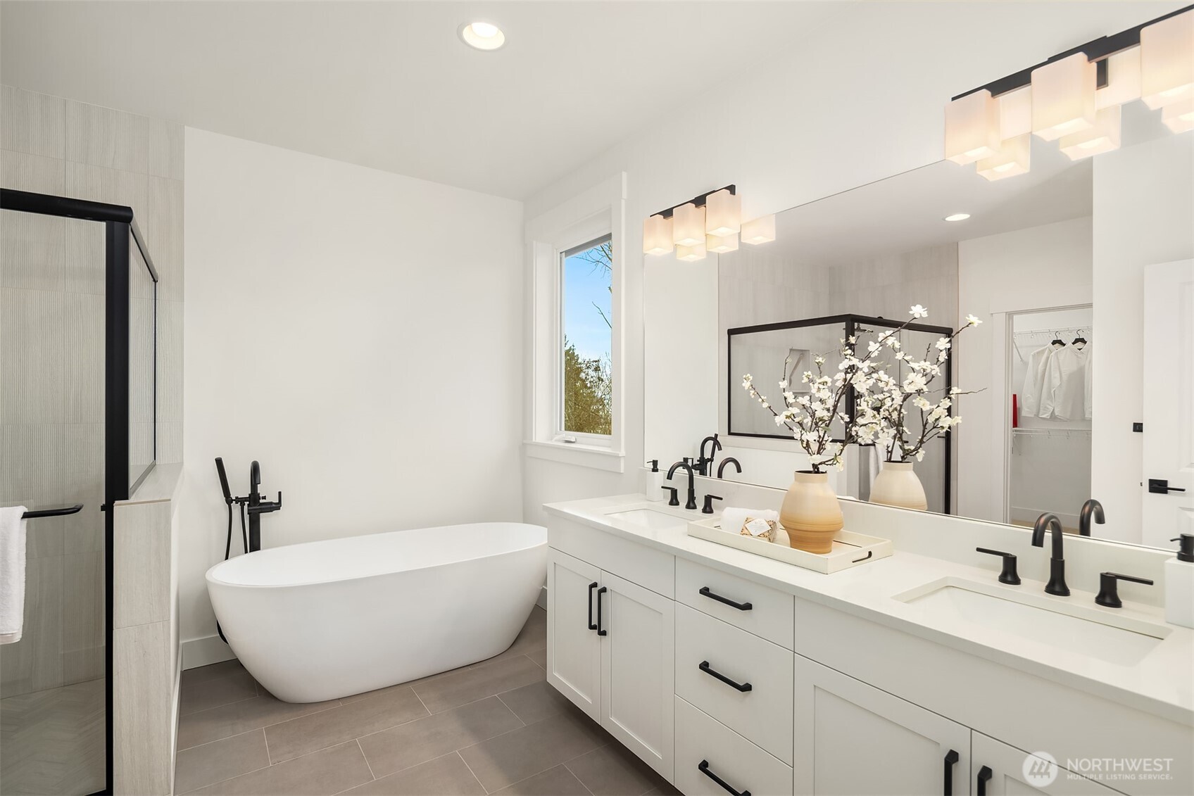 404 Edmonds Ave NE Renton WA 98056
