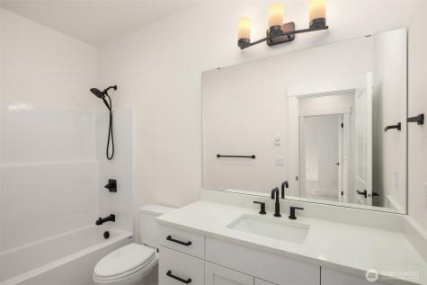 404 Edmonds Ave NE Renton WA 98056