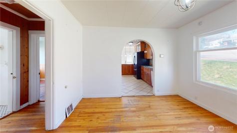 1803 Juniper Oroville WA 98844