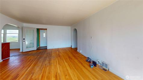 1803 Juniper Oroville WA 98844