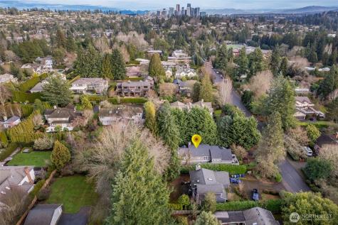 7626 NE 8th Street Medina WA 98039