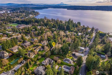 7626 NE 8th Street Medina WA 98039
