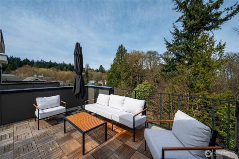 3310 W Government Way Seattle WA 98199