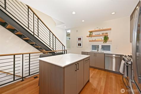 3310 W Government Way Seattle WA 98199