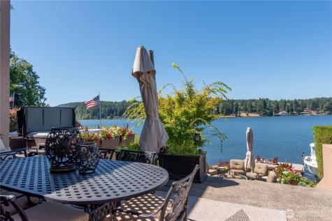 1303 Lakehurst Drive Bremerton WA 98312