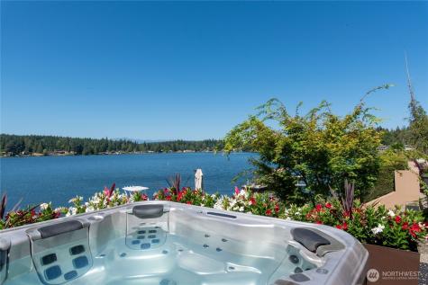 1303 Lakehurst Drive Bremerton WA 98312