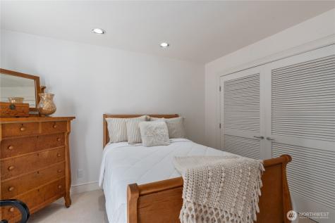 1303 Lakehurst Drive Bremerton WA 98312