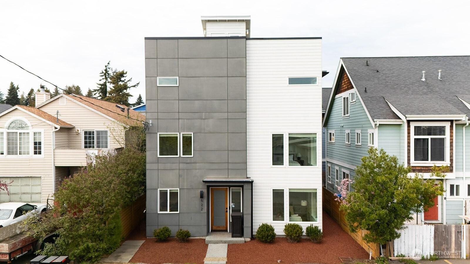 522 N 104th Street Seattle WA 98133