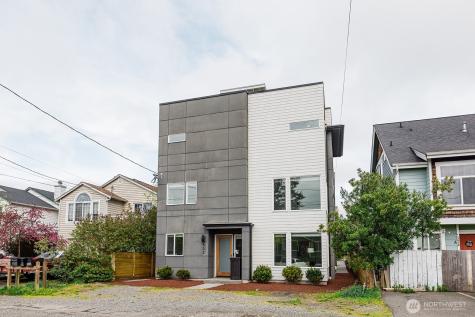 522 N 104th Street Seattle WA 98133