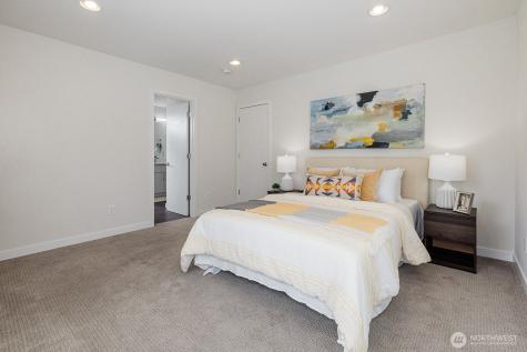 522 N 104th Street Seattle WA 98133