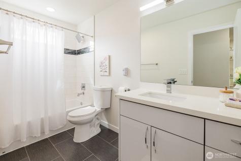 522 N 104th Street Seattle WA 98133