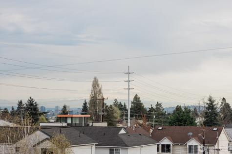 522 N 104th Street Seattle WA 98133