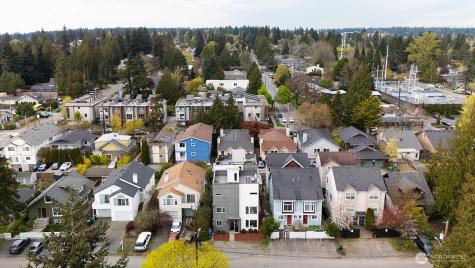 522 N 104th Street Seattle WA 98133