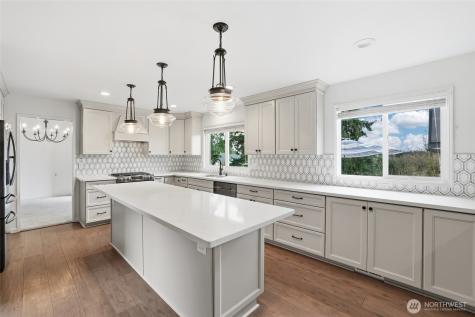1113 SW 325th Place Federal Way WA 98023